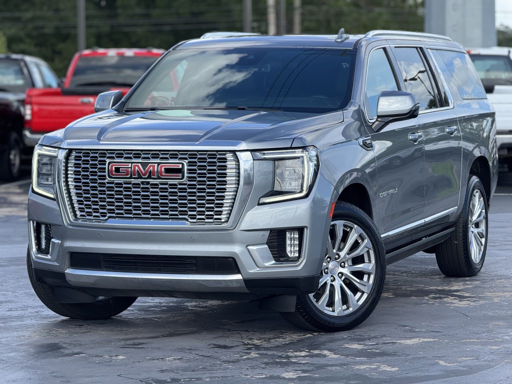 2023 GMC Yukon Image 5
