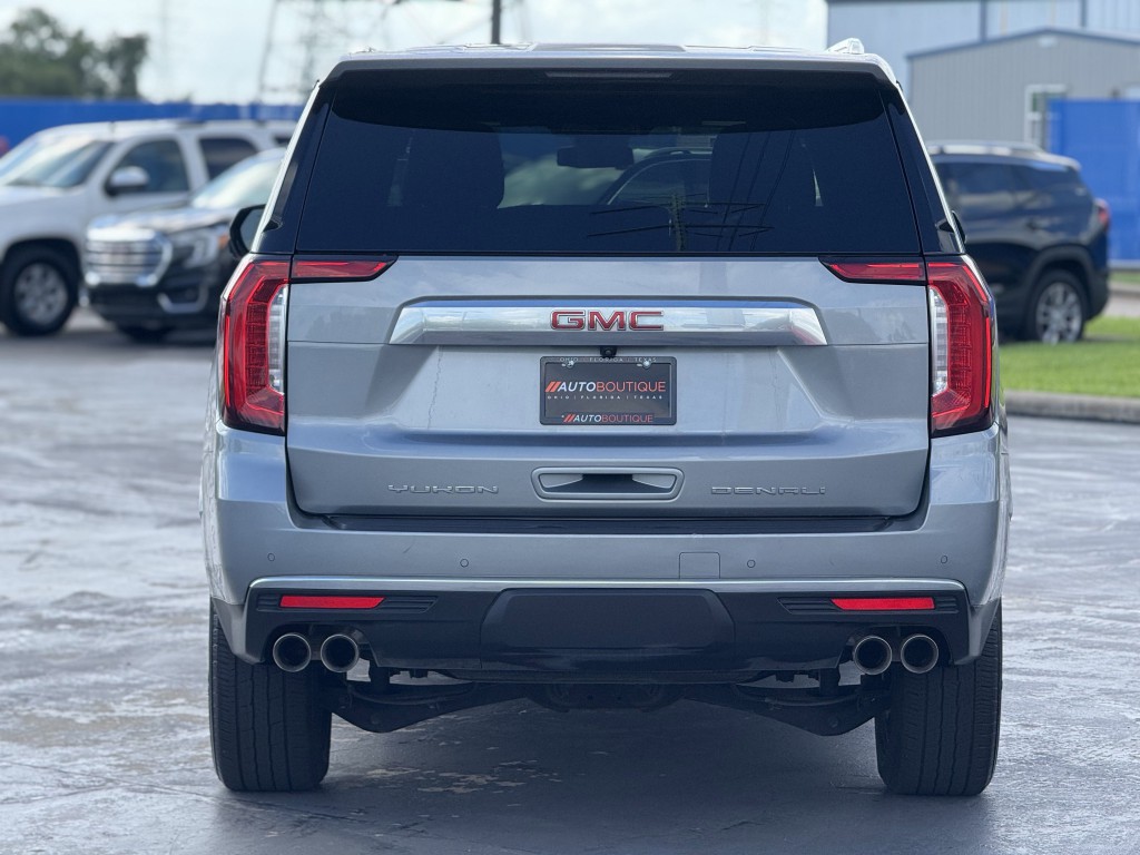 2023 GMC Yukon Image 9