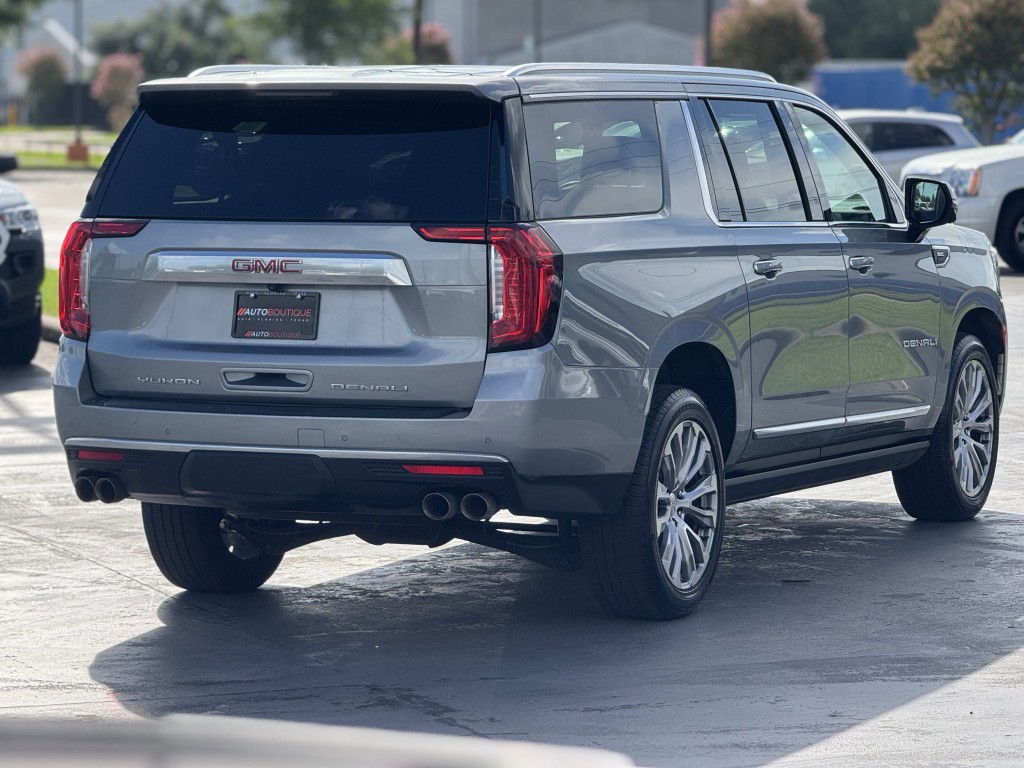 2023 GMC Yukon Image 10