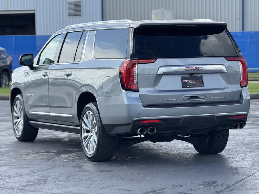 2023 GMC Yukon Image 11