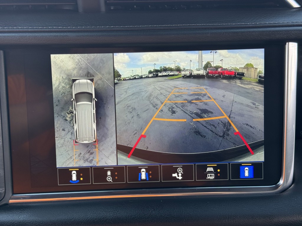 2023 GMC Yukon Image 23