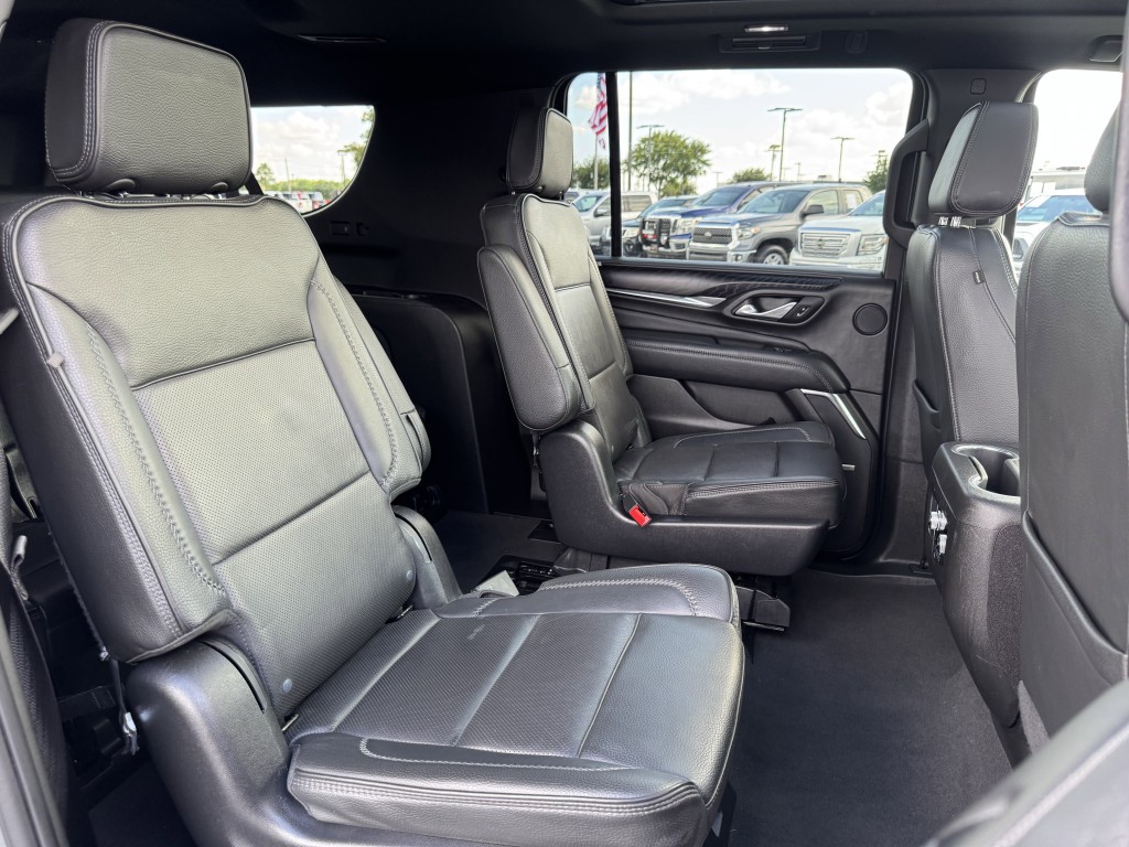 2023 GMC Yukon Image 30