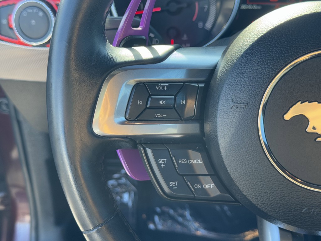 2018 Ford Mustang Image 16