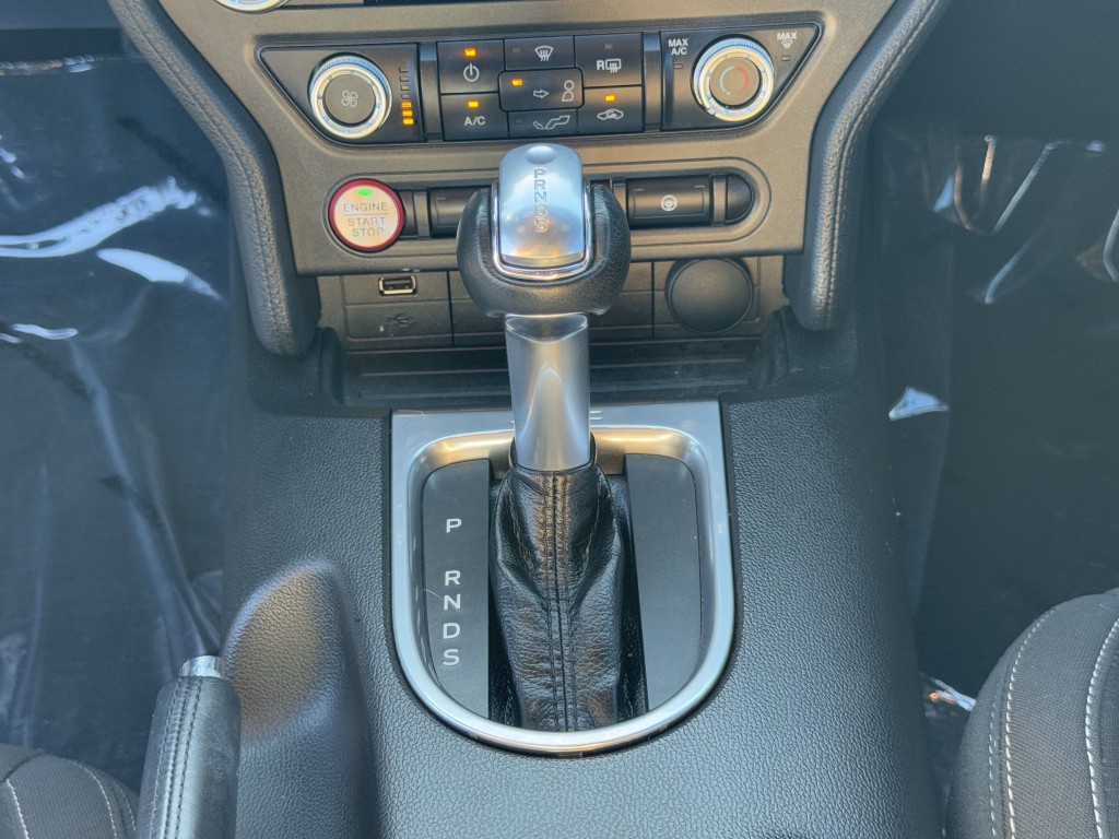 2018 Ford Mustang Image 20