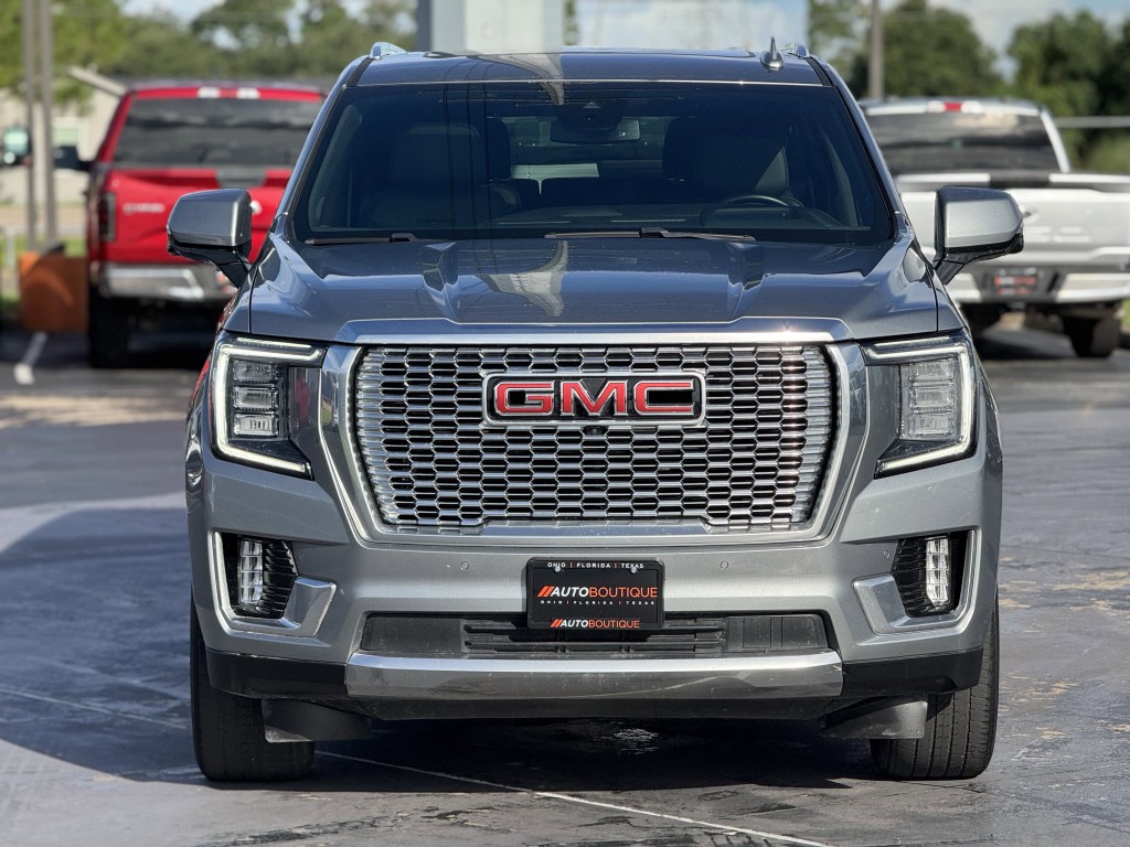 2023 GMC Yukon Image 8