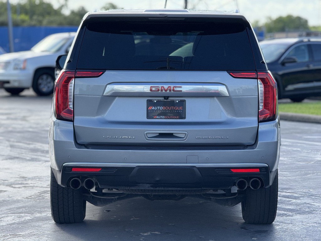 2023 GMC Yukon Image 9