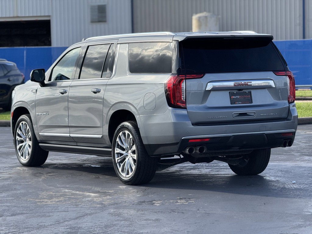 2023 GMC Yukon Image 10