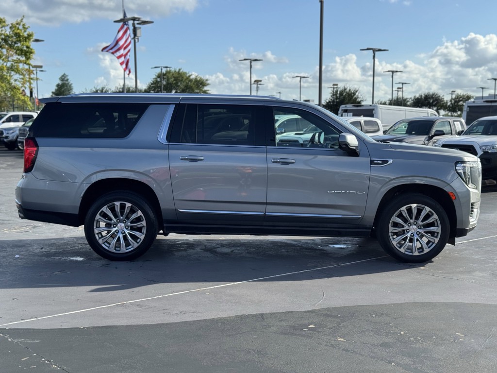 2023 GMC Yukon Image 13
