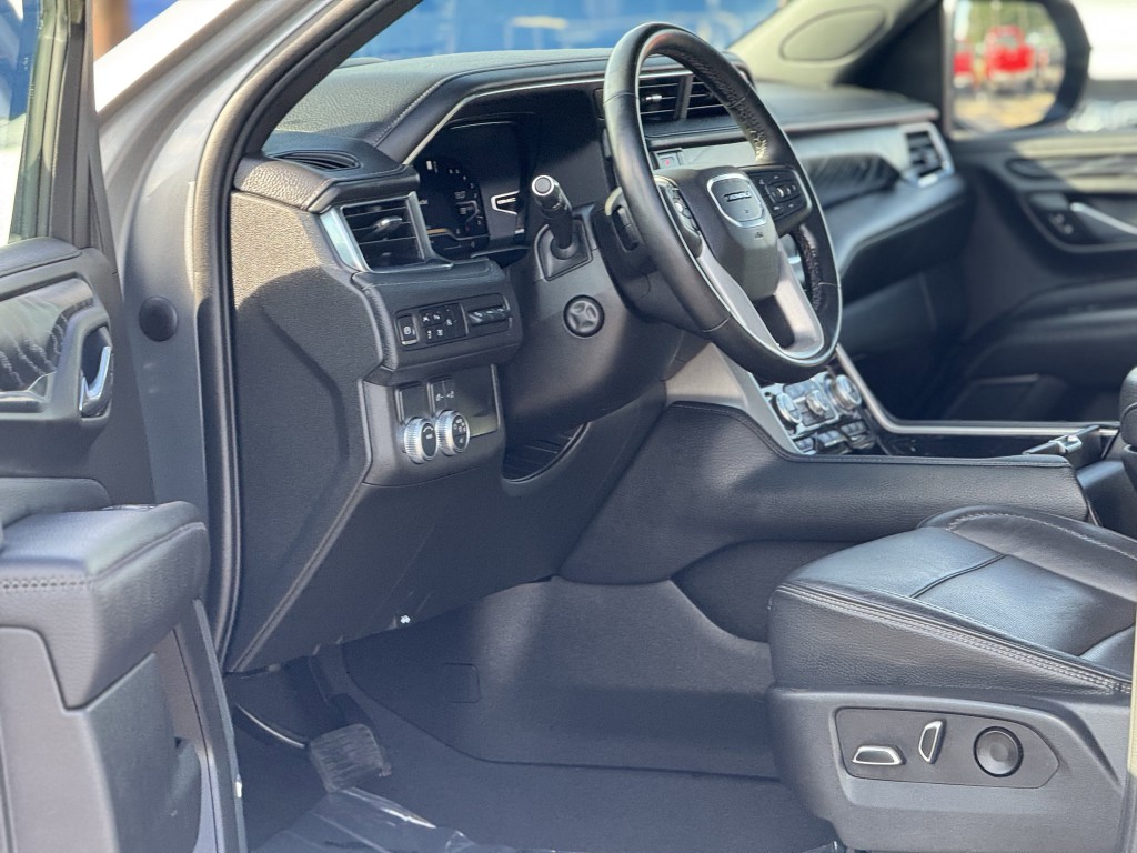 2023 GMC Yukon Image 14