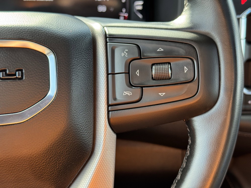 2023 GMC Yukon Image 19