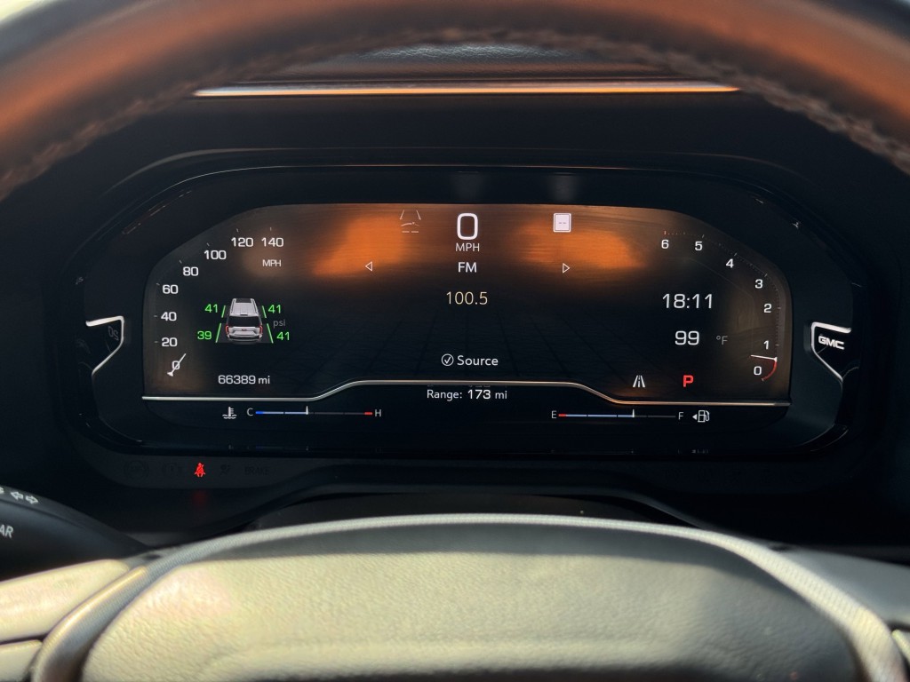 2023 GMC Yukon Image 20