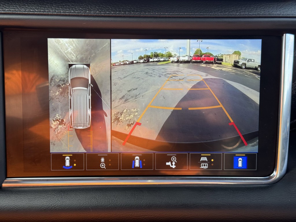 2023 GMC Yukon Image 22