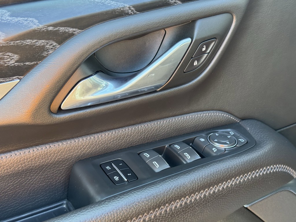 2023 GMC Yukon Image 27