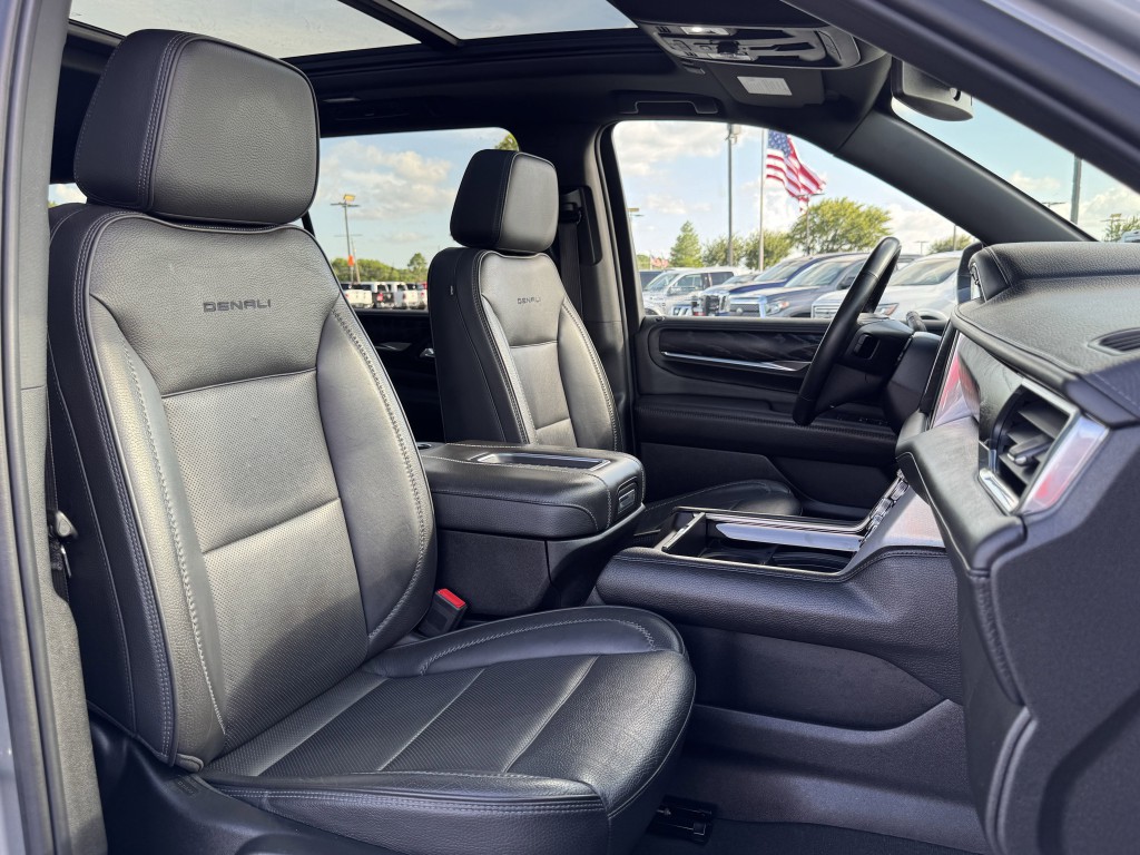 2023 GMC Yukon Image 29
