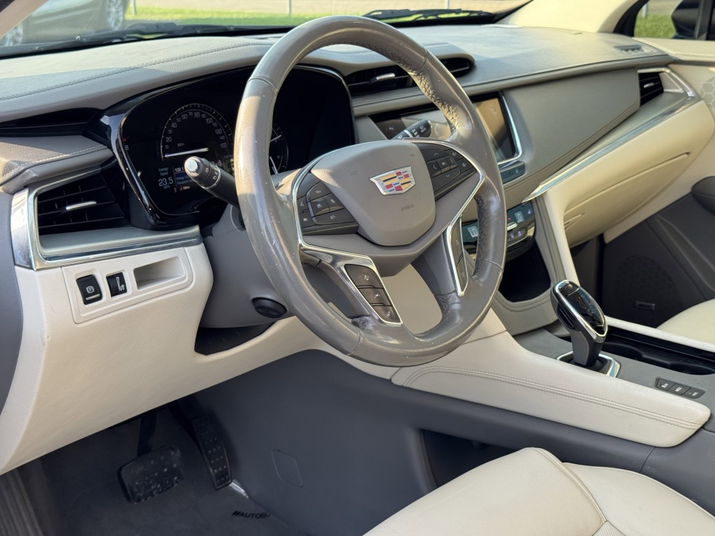 2018 Cadillac XT5 Image 11