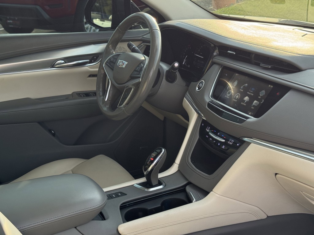 2018 Cadillac XT5 Image 12