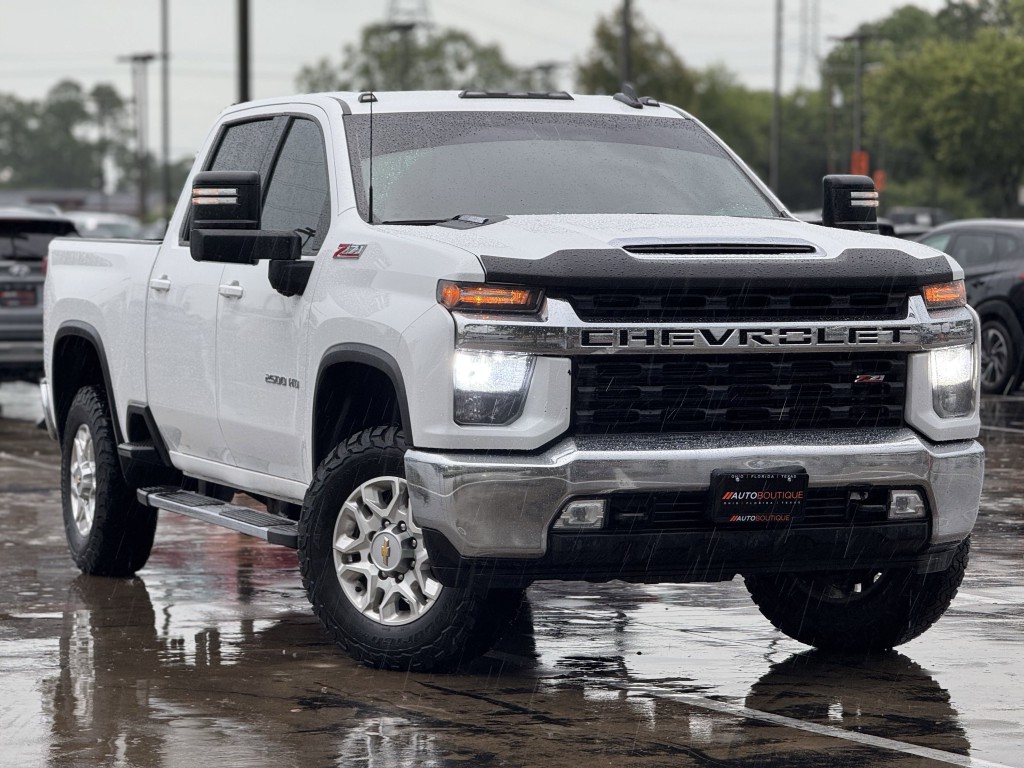 2023 Chevrolet Silverado 1500 Image 3