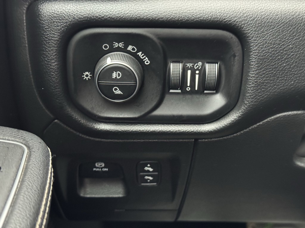 2022 RAM 1500 Image 22