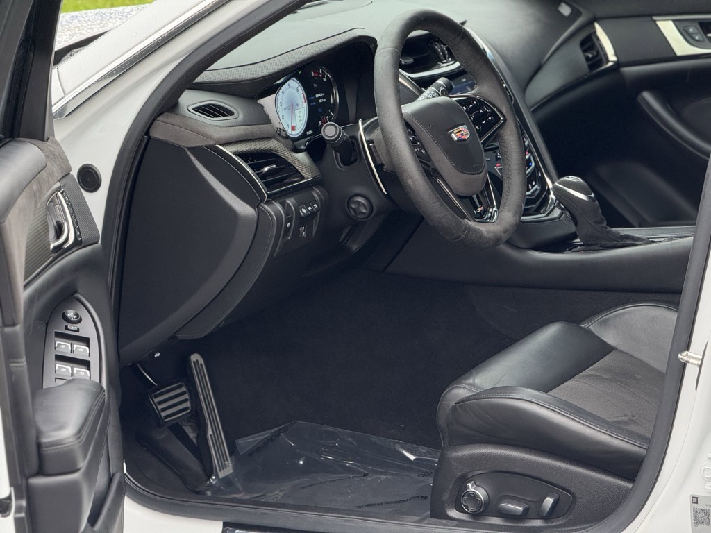 2019 Cadillac CTS Image 18