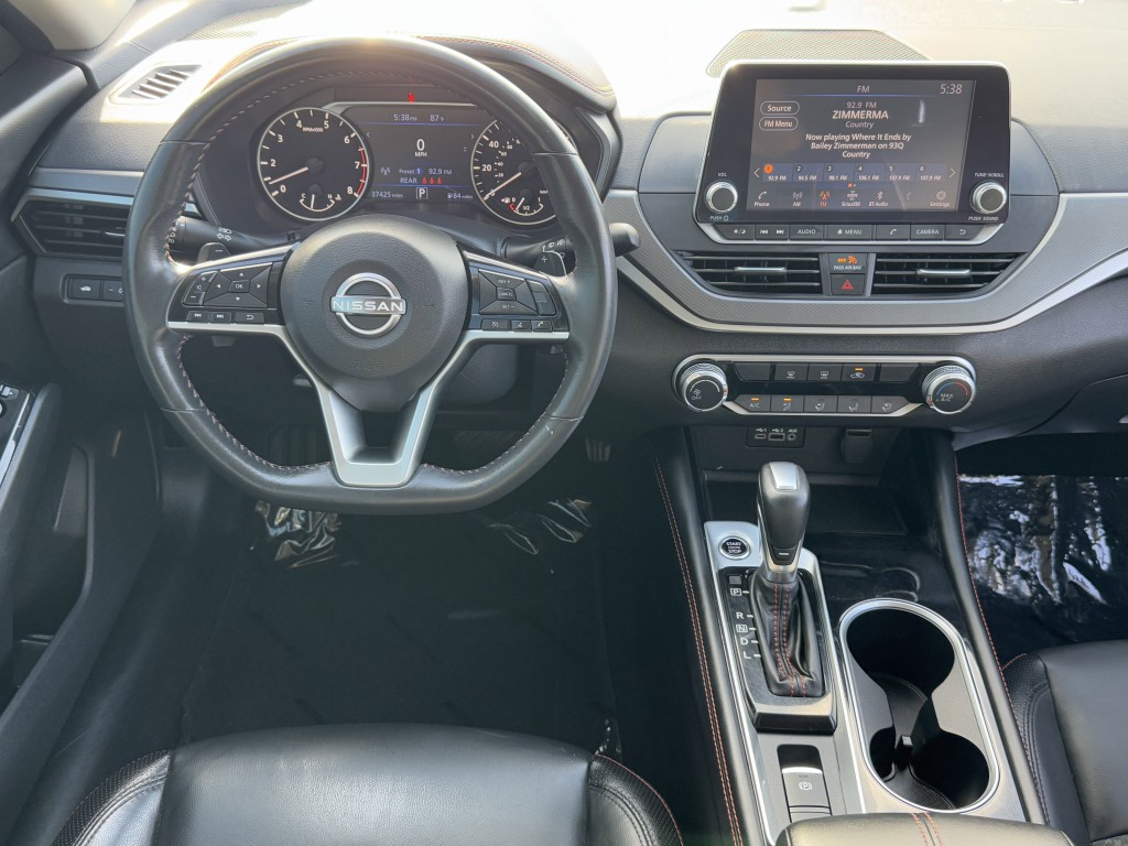 2023 Nissan Altima Image 14