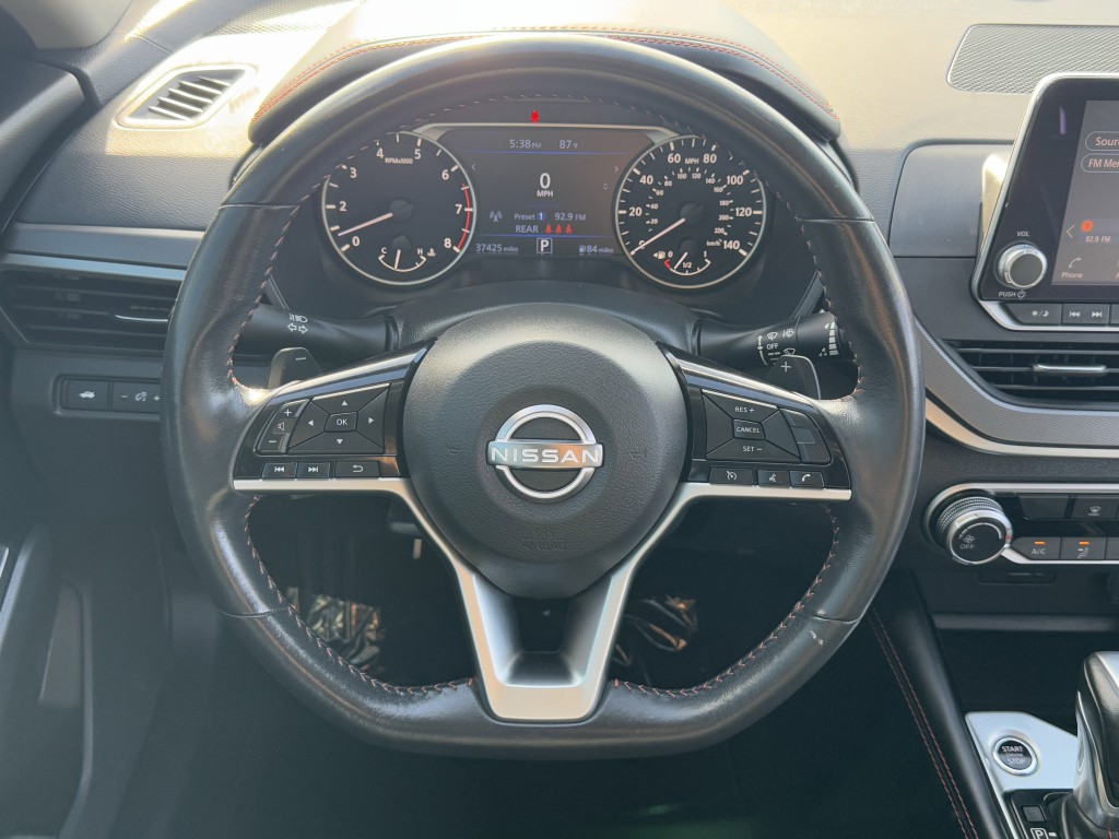 2023 Nissan Altima Image 15