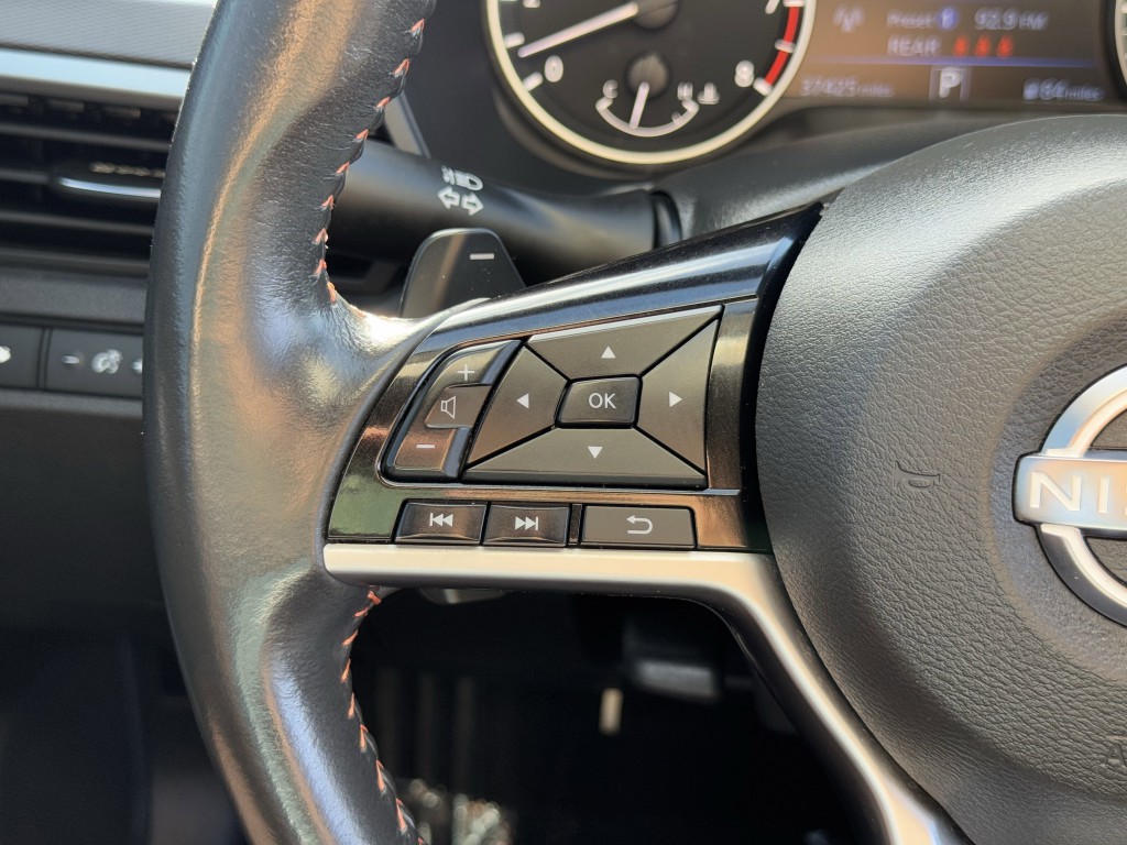 2023 Nissan Altima Image 16