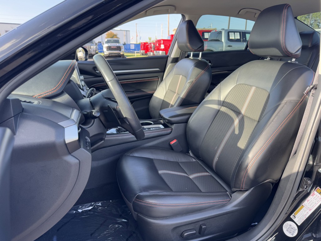 2023 Nissan Altima Image 24