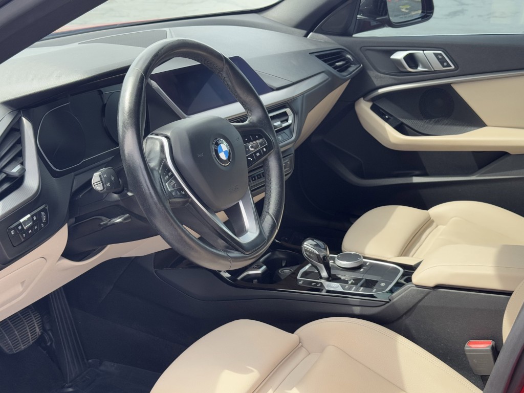 2021 BMW 2 Series Image 9