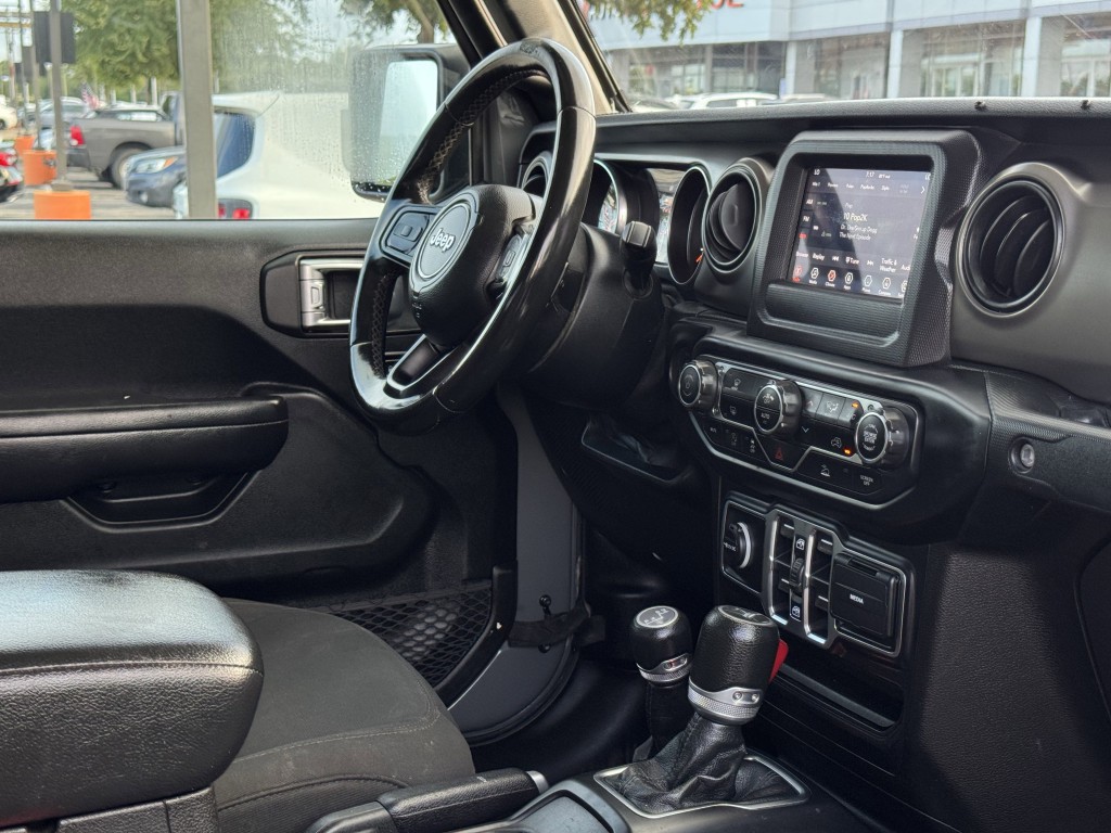 2020 Jeep Gladiator Image 13