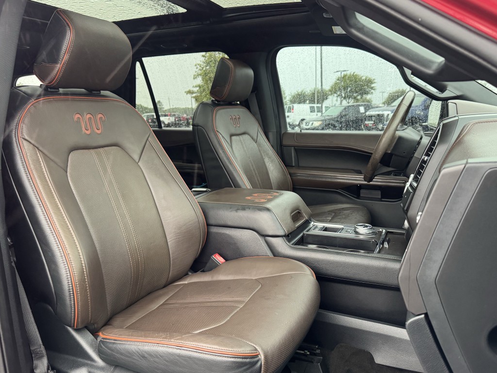 2020 Ford Expedition Image 25