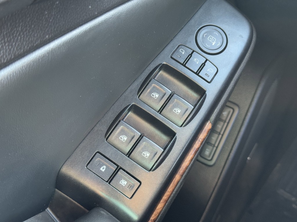2015 Chevrolet Tahoe Image 23