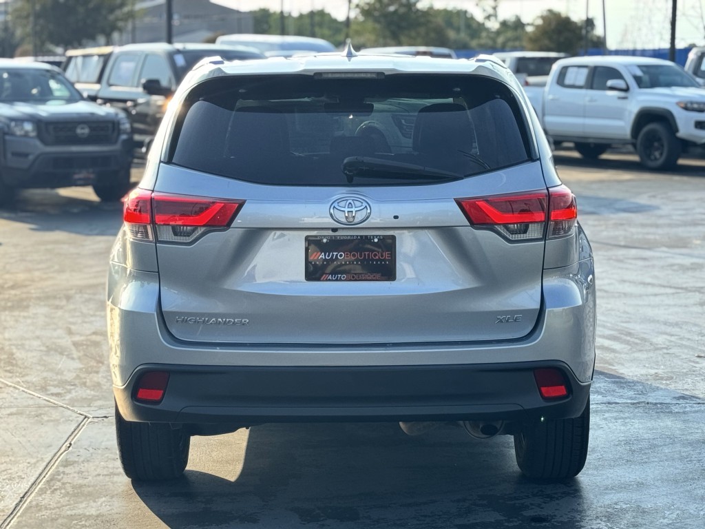 2019 Toyota Highlander Image 6