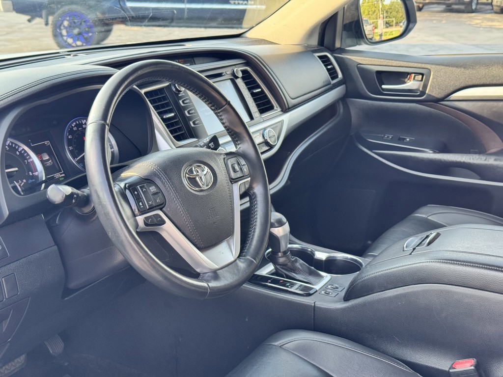 2019 Toyota Highlander Image 12