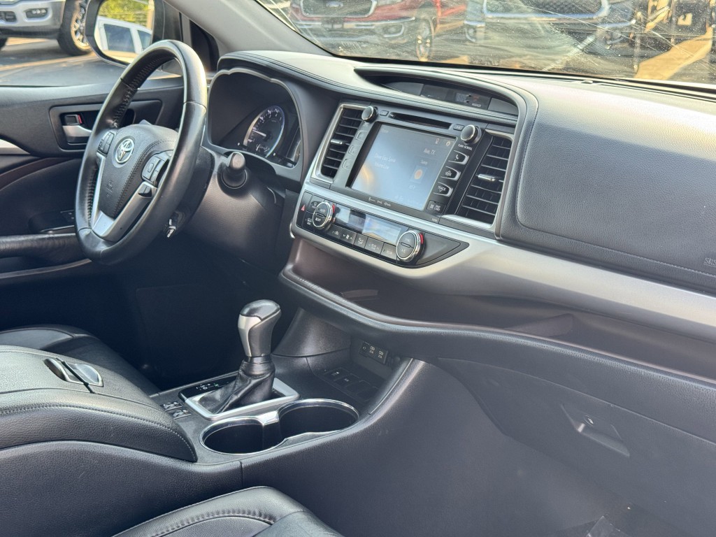 2019 Toyota Highlander Image 13