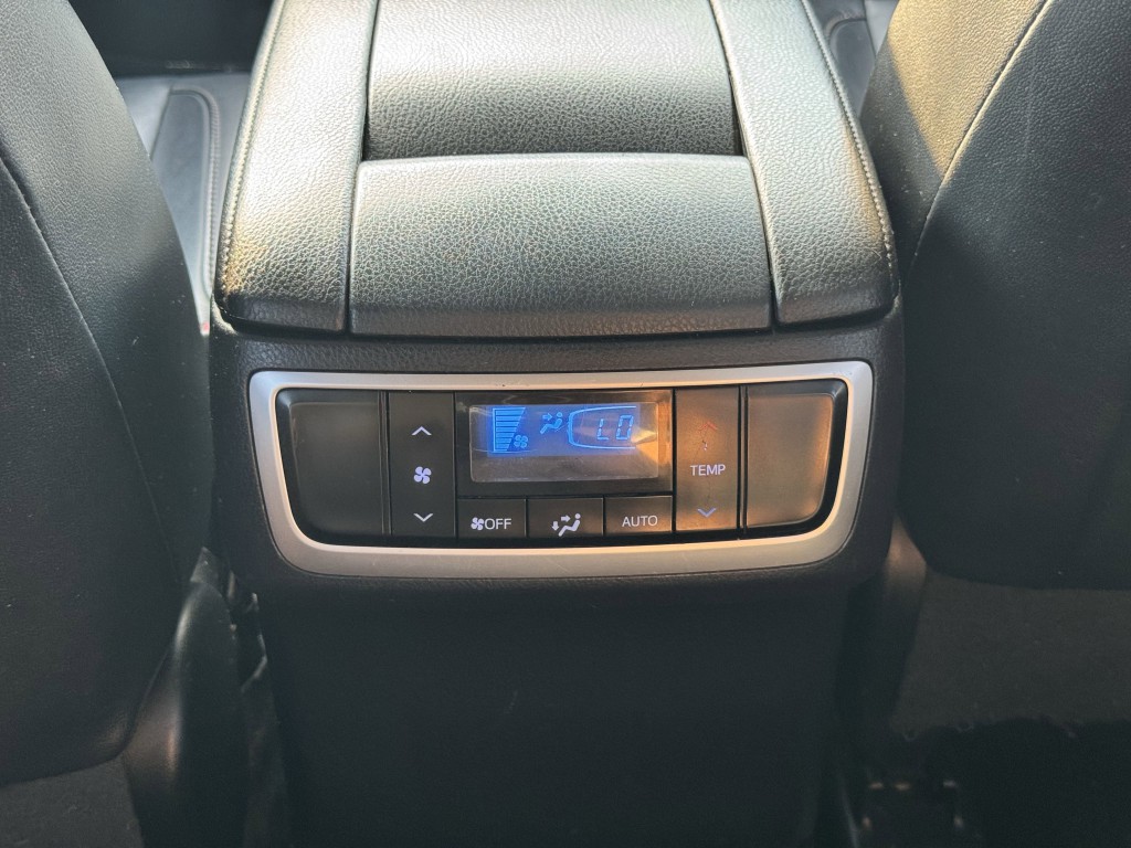 2019 Toyota Highlander Image 21