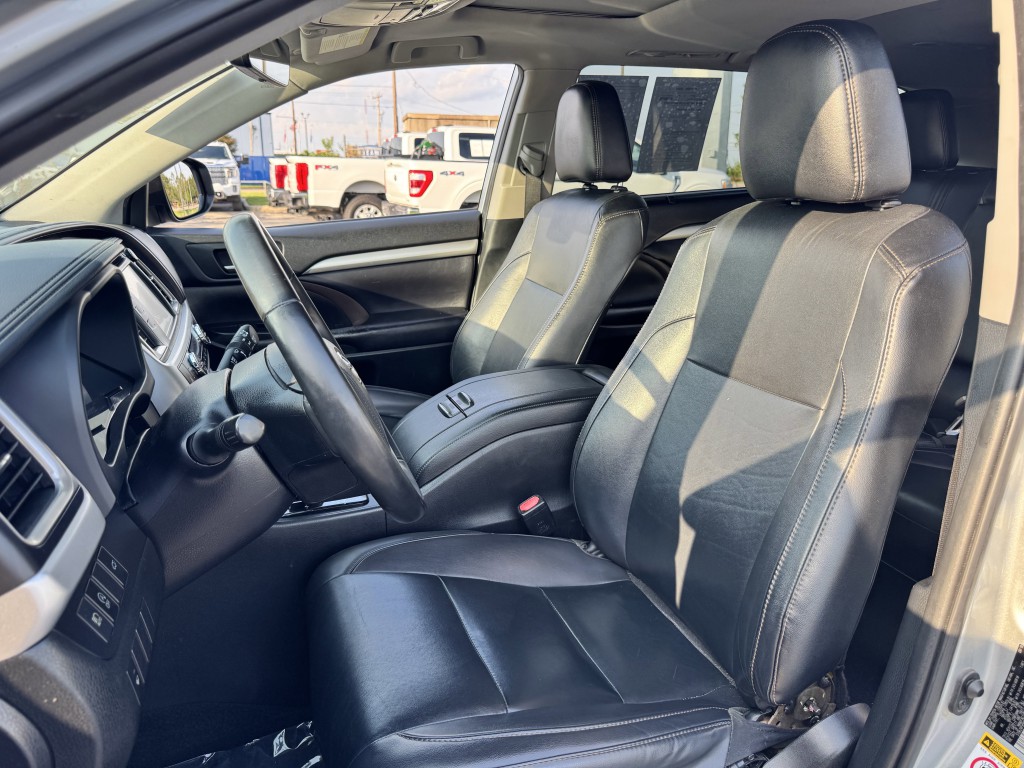 2019 Toyota Highlander Image 25