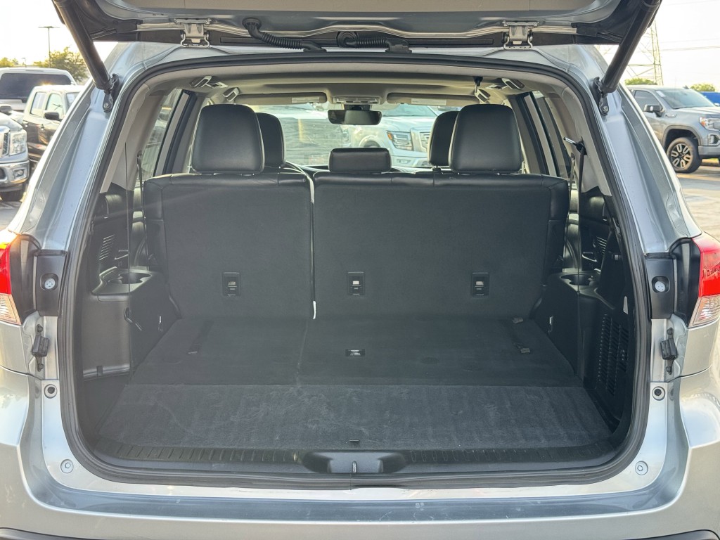 2019 Toyota Highlander Image 32