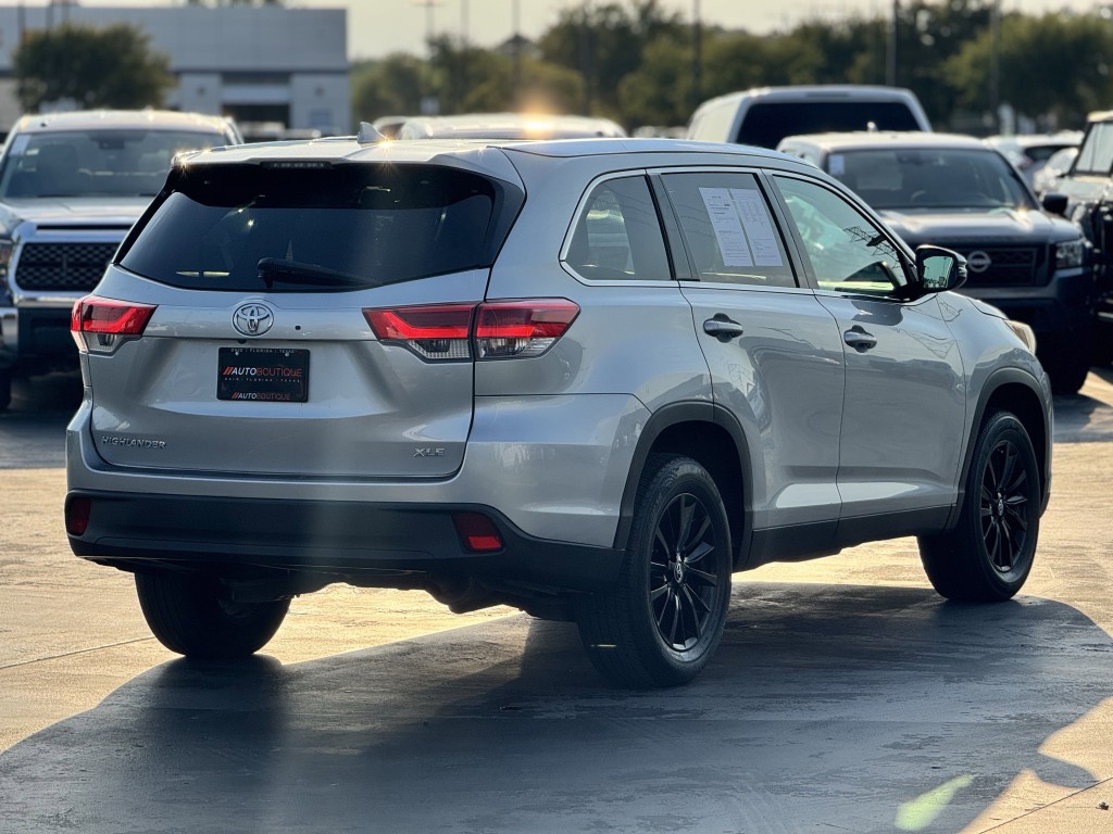 2019 Toyota Highlander Image 11