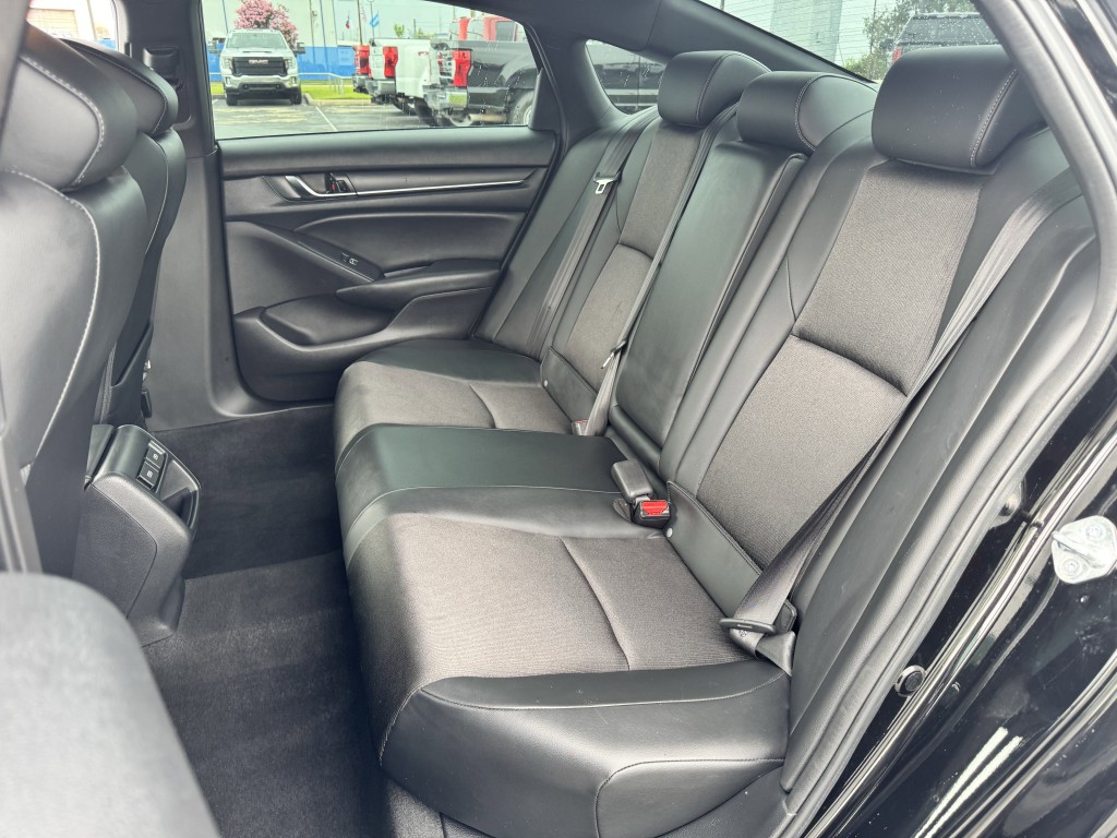 2022 Honda Accord Image 26