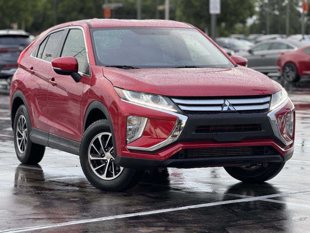 2020 Mitsubishi Eclipse Image 3