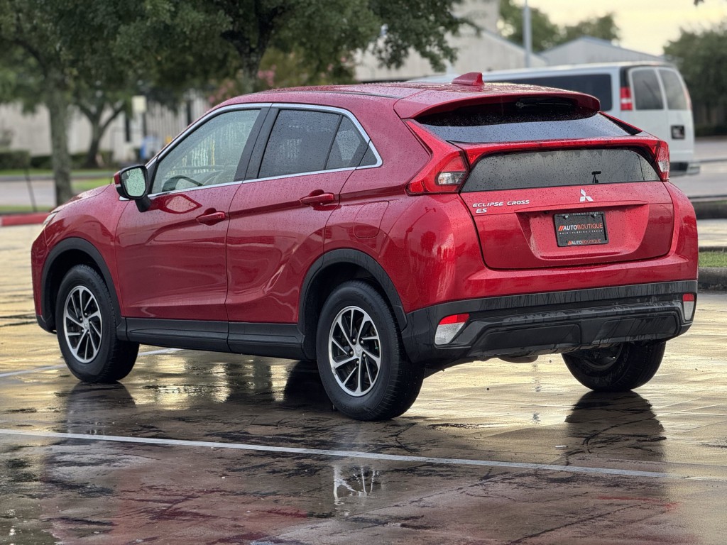 2020 Mitsubishi Eclipse Image 8