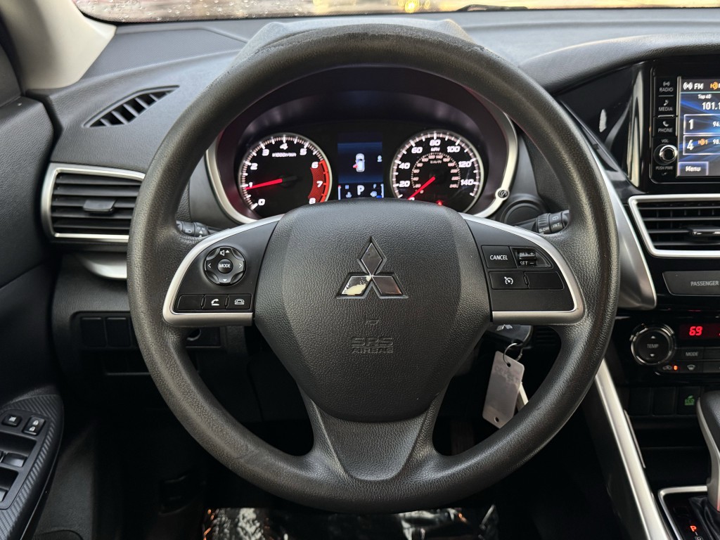 2020 Mitsubishi Eclipse Image 14