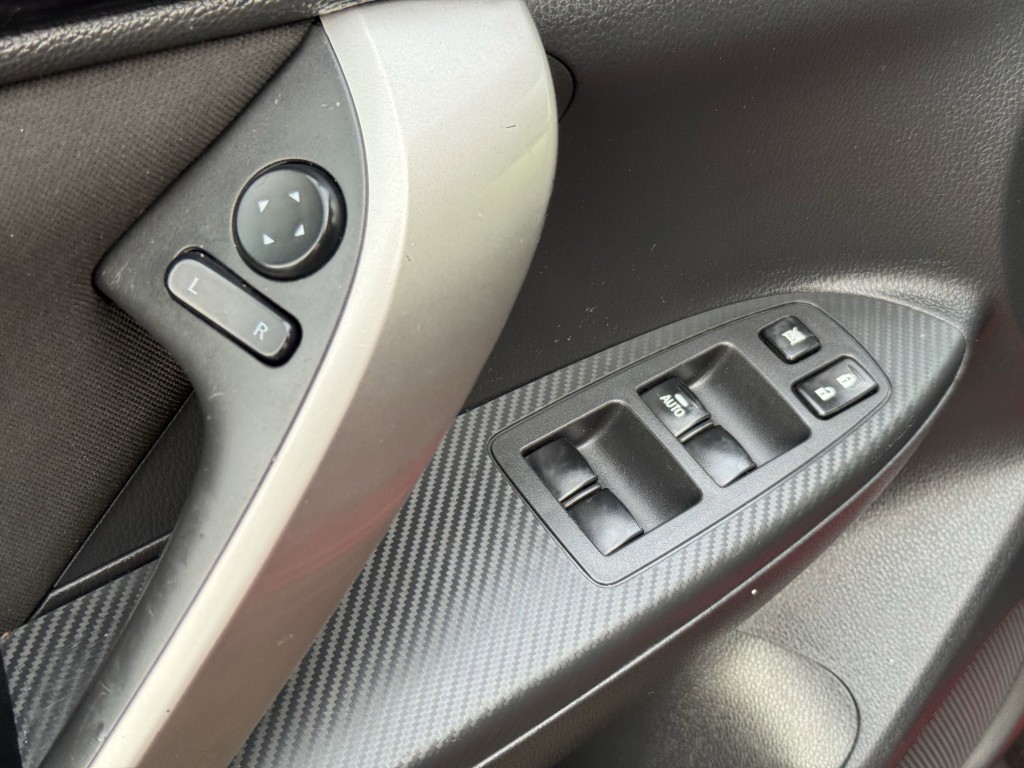 2020 Mitsubishi Eclipse Image 19