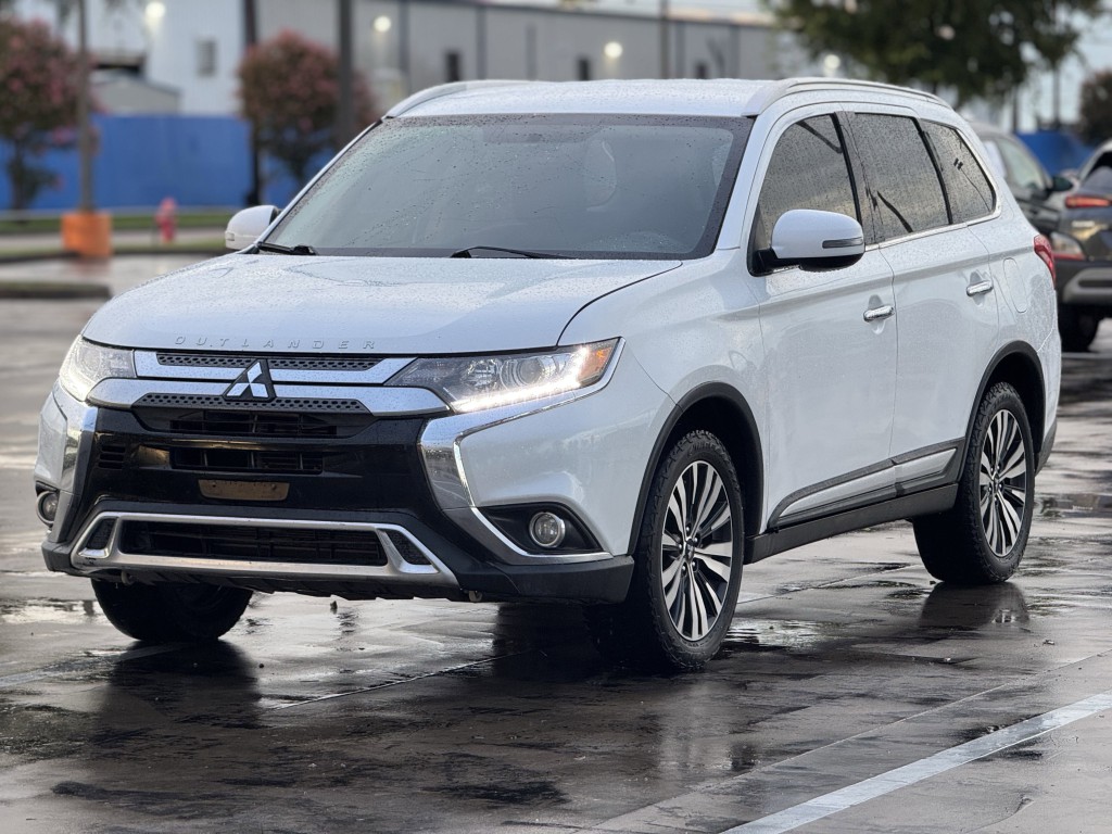 2019 Mitsubishi Outlander Image 5