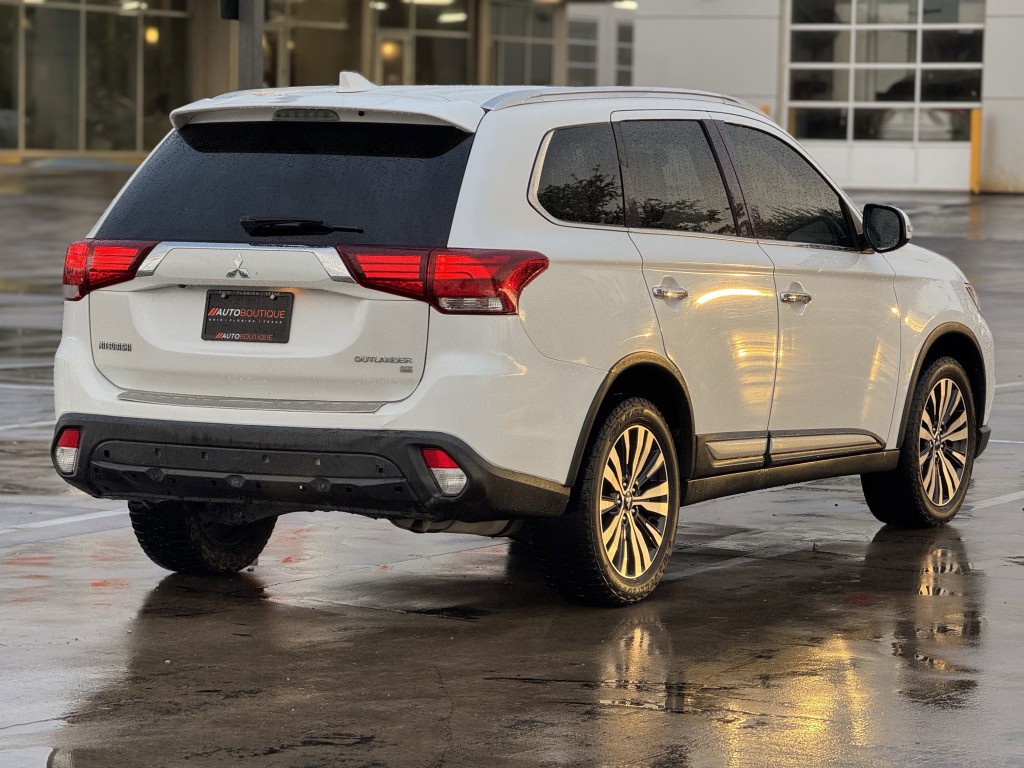 2019 Mitsubishi Outlander Image 9