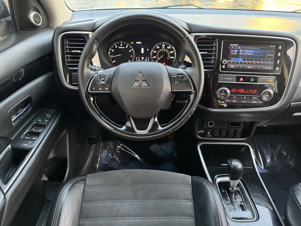 2019 Mitsubishi Outlander Image 14