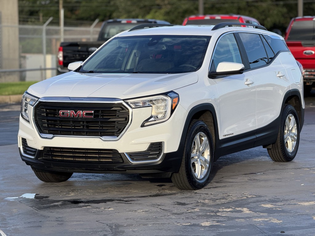 2023 GMC Terrain Image 5