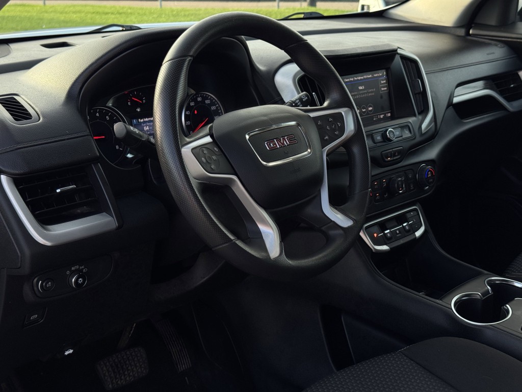 2023 GMC Terrain Image 12