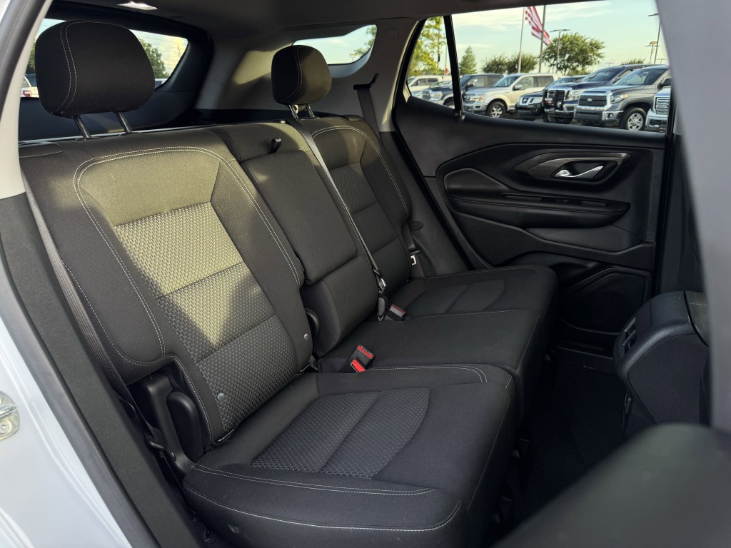 2023 GMC Terrain Image 21