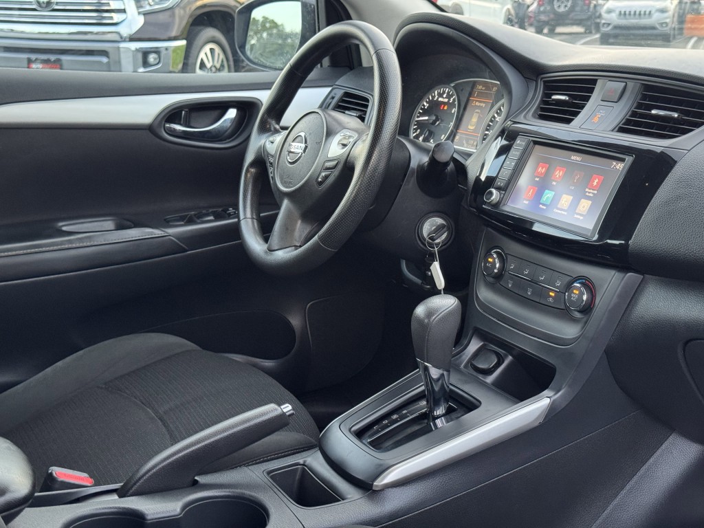 2019 Nissan Sentra Image 13